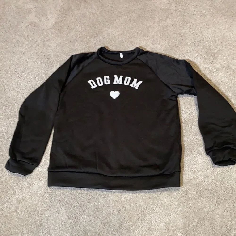 Women’s Black Dog Mom Sweater Size L